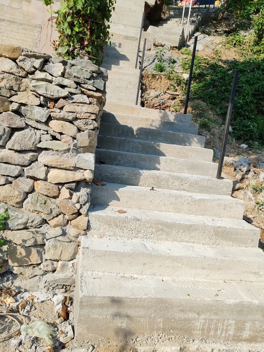 dulgher cu peste 30 ani experienta in domeniul civil