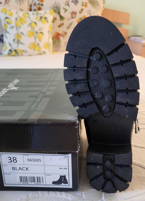 Боти черни естествен лак mat star