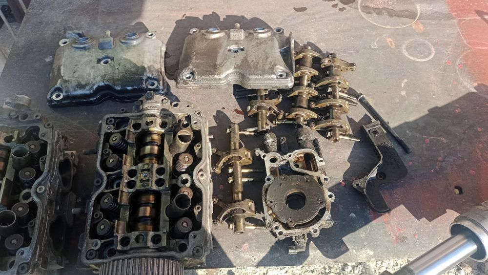 Головки ГБЦ Subaru outback 2,5