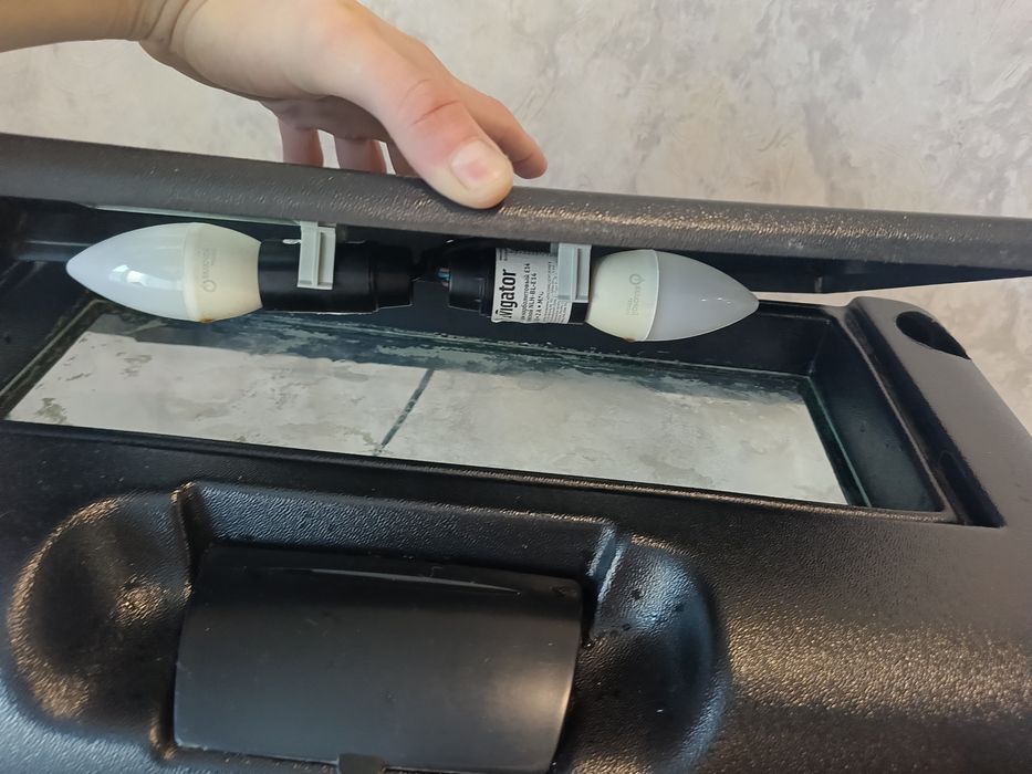 Продаю аквариум 60 л