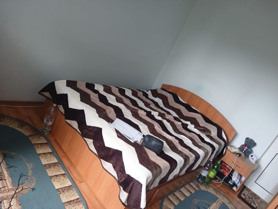 Garsoniera de inchiriat.