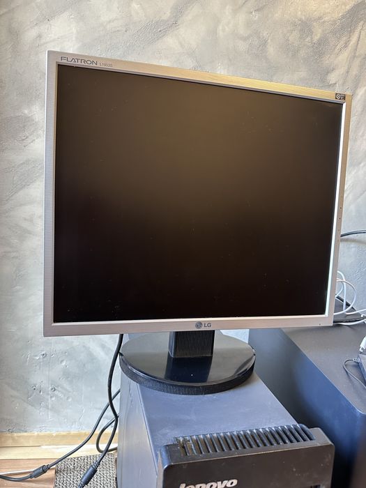 Монитор LG Flatron L1953S