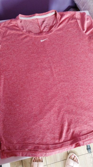 Tricou nike , purtat o sinsingura data