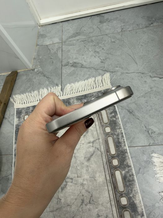 Продам айфон 15 про макс 256 г