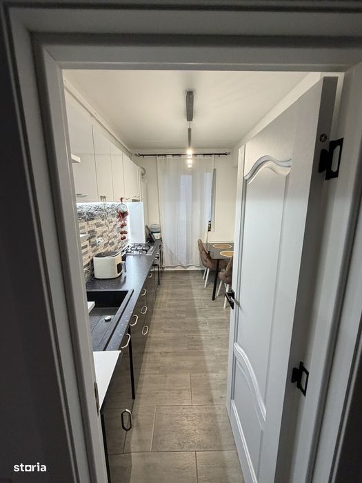 Apartament cu balcon, 58 mp, amplasare excelentă
