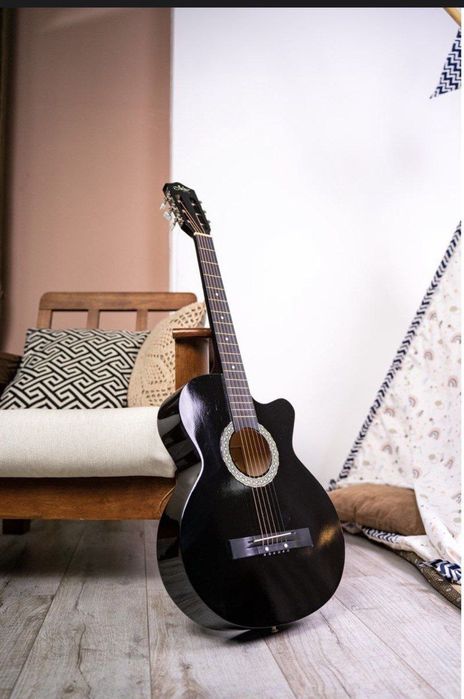 Gitara akustik 38-39 razmer