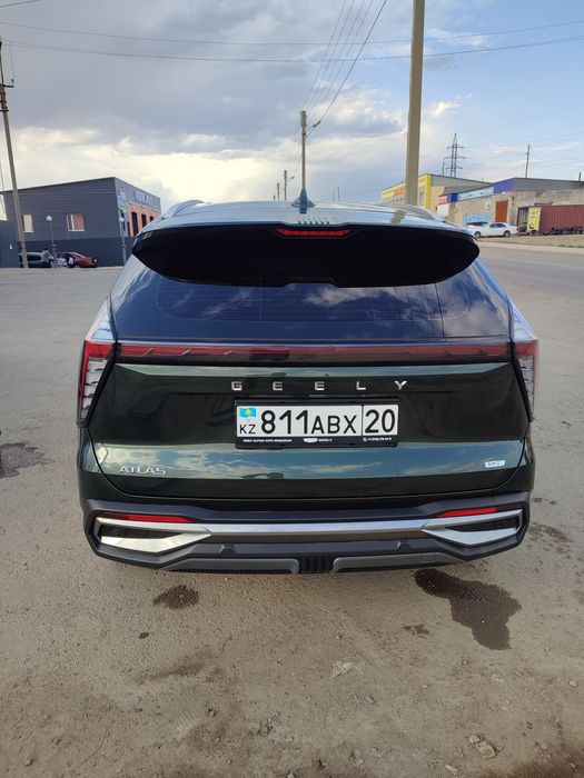 Продам Geely Atlas 2025 года