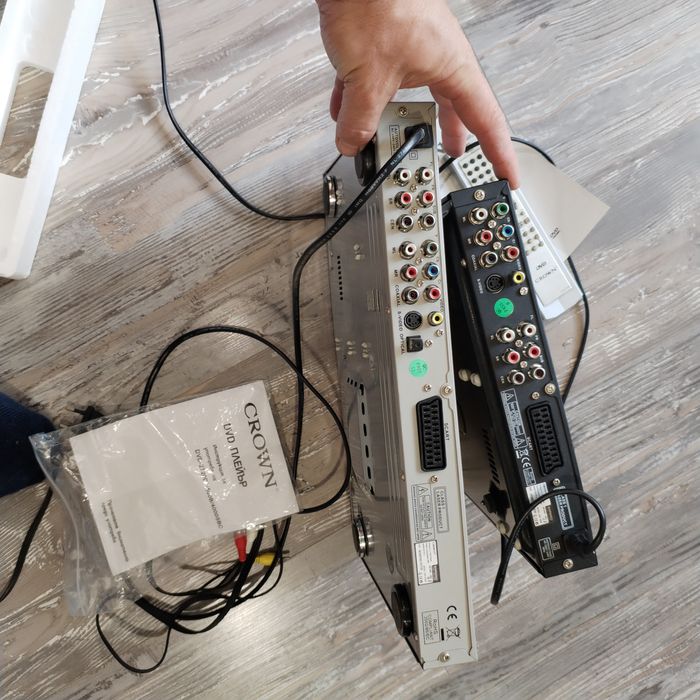 DVD pleyar ДВД плеар