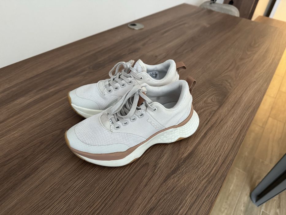 Дамски маратонки Lacoste закупени от Германия
