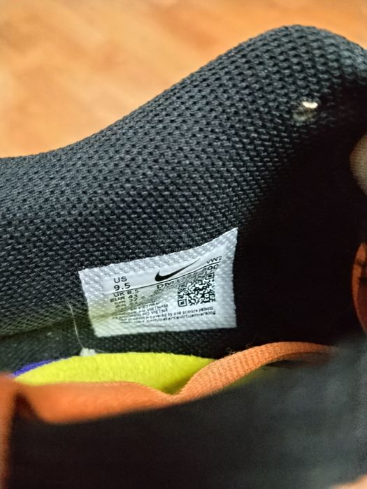 Kyrie 6 flytrap Orange