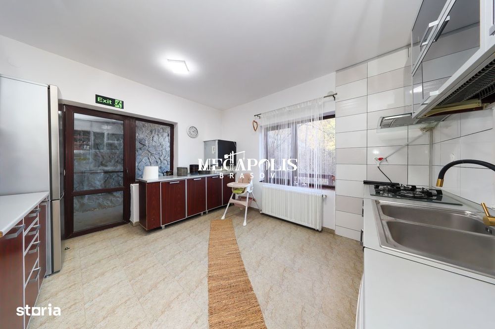 Pensiune/Vilă de vânzare în Bran | 8 camere | 180 mp