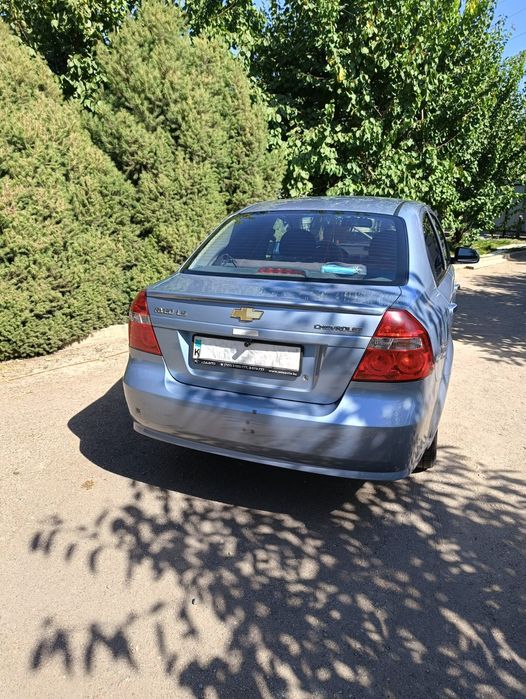 Автомобиль шевролет овео