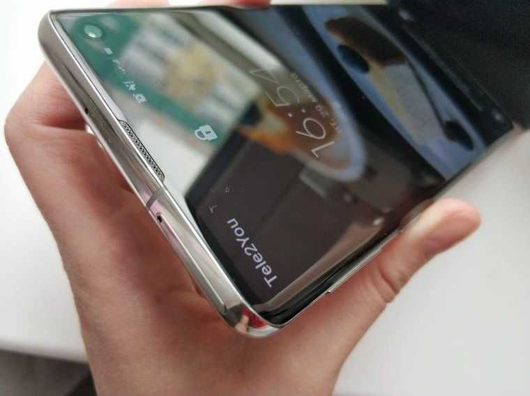 Samsung Galaxy S10 Plus Состояние идеал.