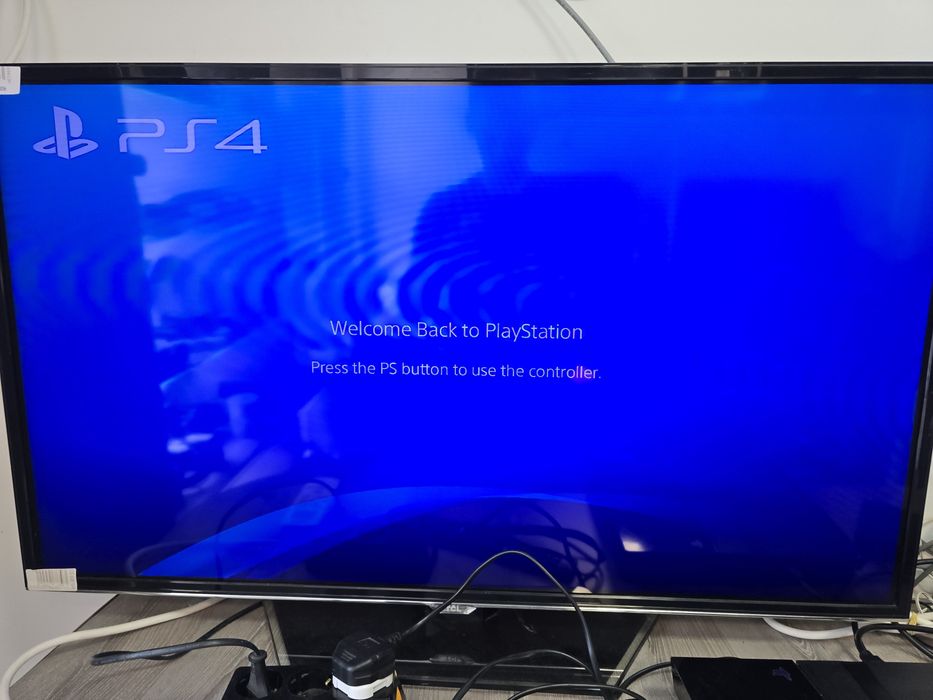 Playstation 4 + игра по избор!