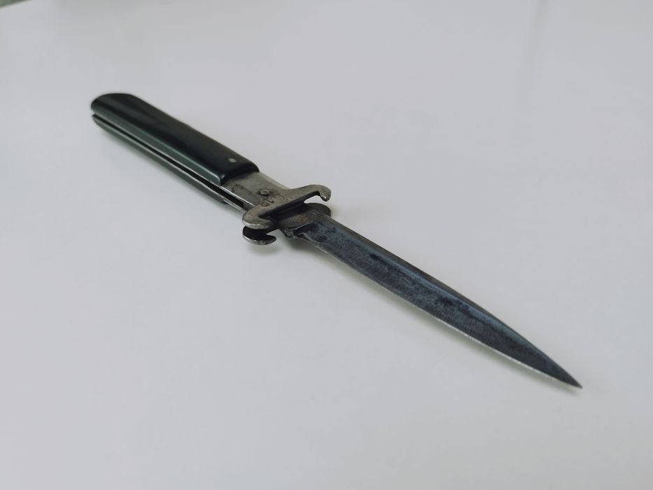 Vechi cutit de vanatoare pliabil Frosolone, Italia, anii 40'