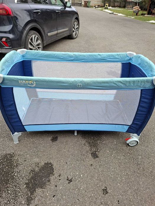 Vând pătuț pliabil