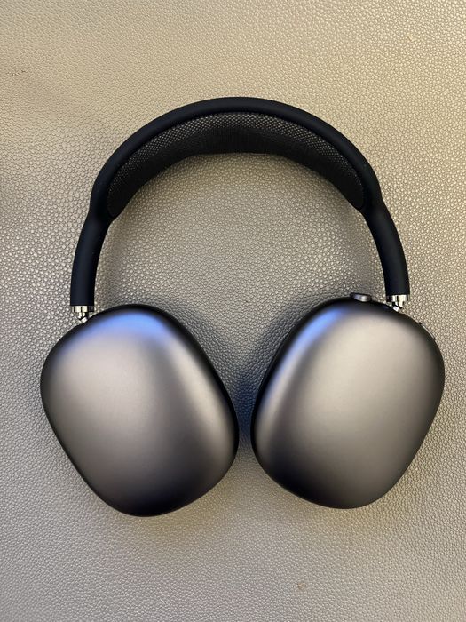 AirPods Max (1 поколения)