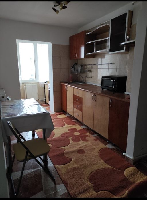 Inchiriez apartament, 2 camere, decomandat, zona Steaua