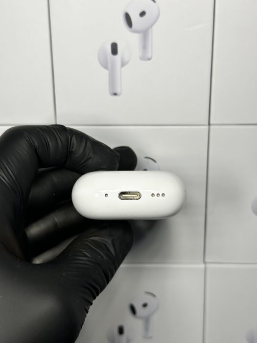 AirPods 4 • Sigilate