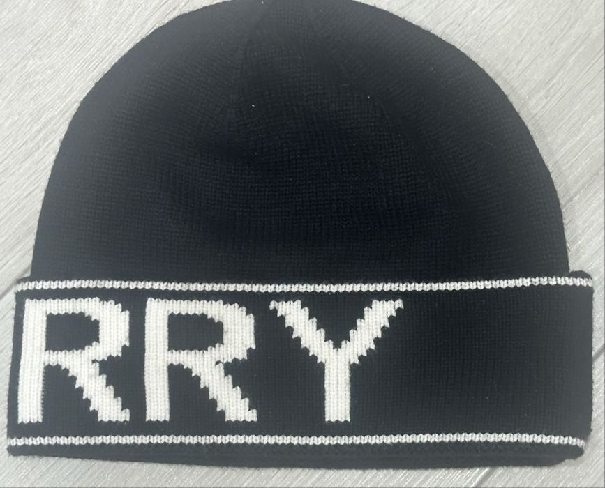 Продам шапку бербарри