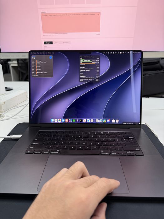 MacBook M4 Pro, 48 RAM, 512 SSD, Battery 100%