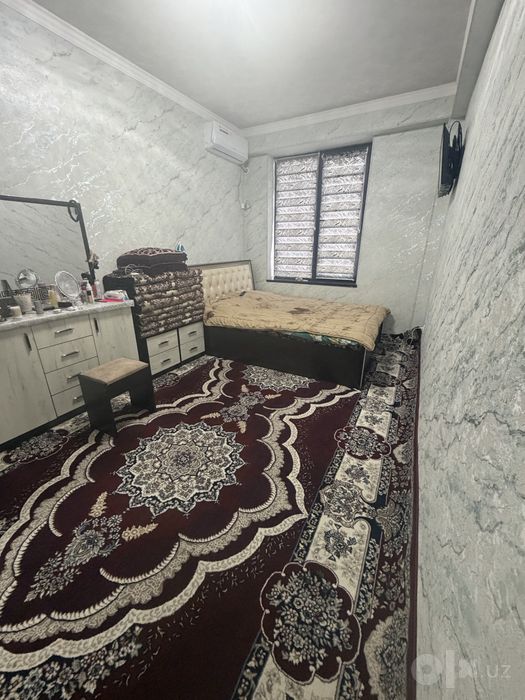 Dom sotiladi pulini kelishamiz jihozlari mebellar bilan birga sotiladi