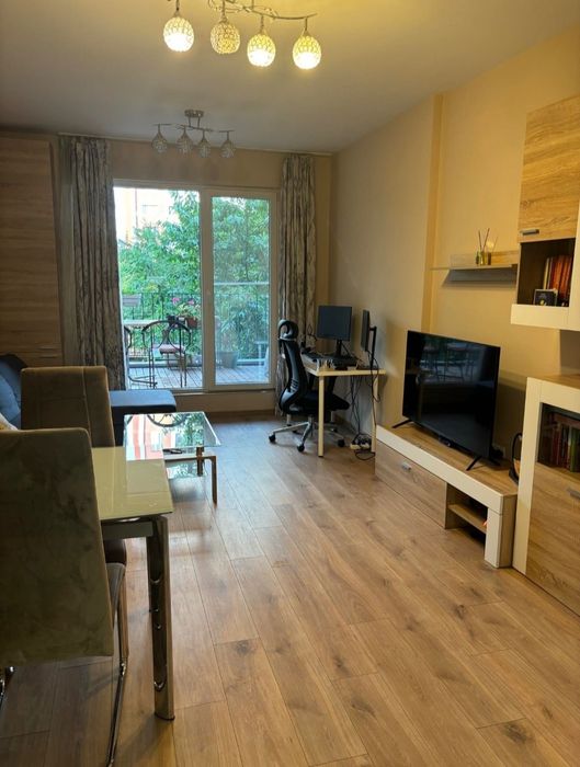 Дава се под наем Двустаен апартамент в София, Бъкстон - 70 кв.м за 459 € - Снимка #1