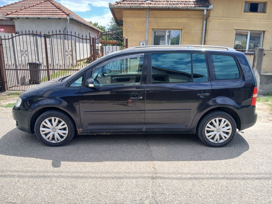 VOLKSWAGEN Touran 2004 — imagine 3