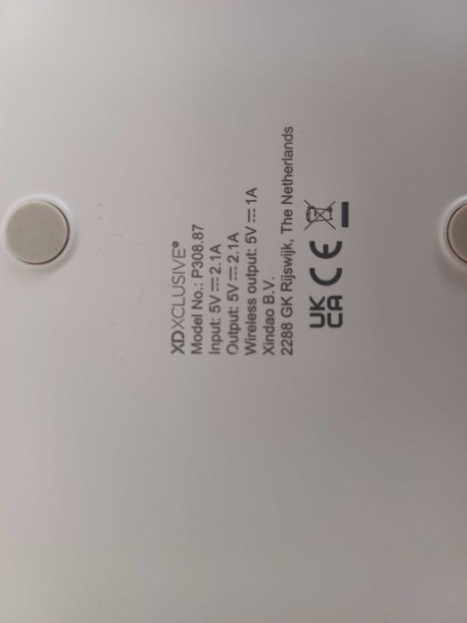 XdXClusive зарядно станция с говорител, много качествено