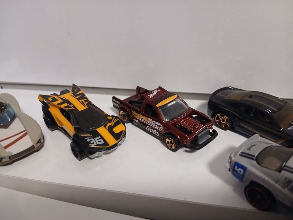 Метални хот уилямс