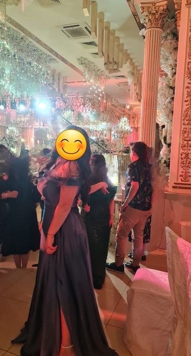 Платье вечернее продам