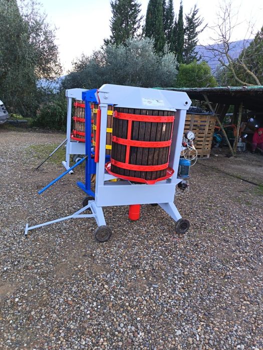 Teasc struguri hidraulic electric