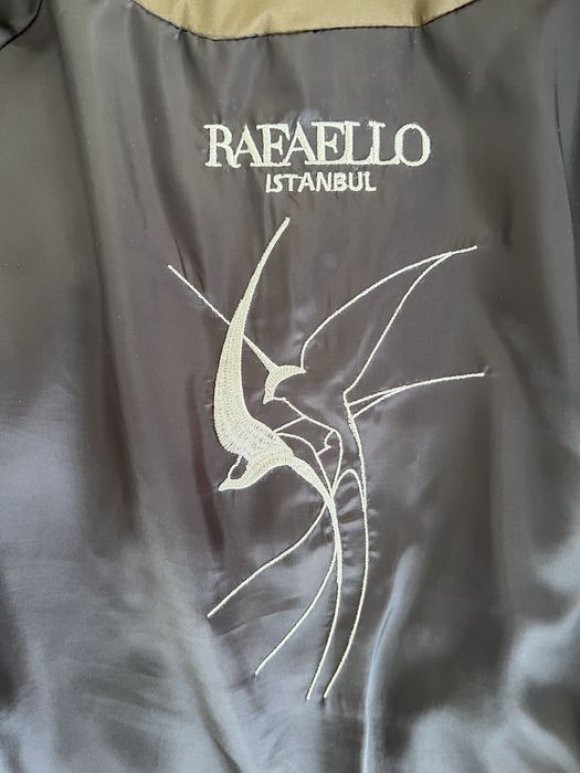Продам куртку фирмы Rafaello