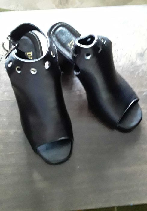 Туфли черные 37р НОВЫЕ