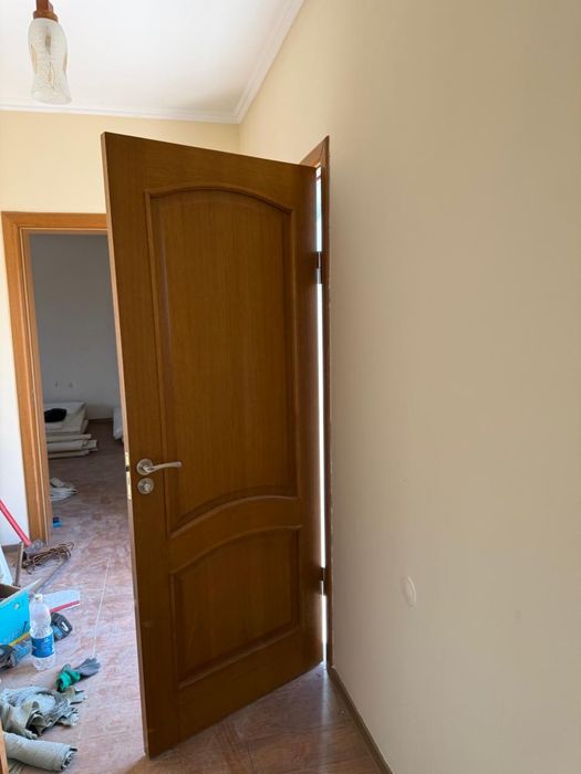 Продам Межкомнатные двери б/у