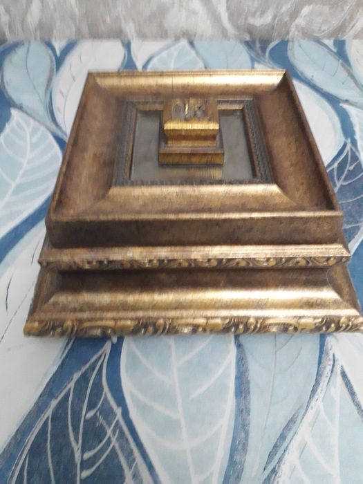 Продам шкатулку для украшения