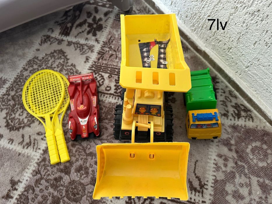 Лотове от играчки