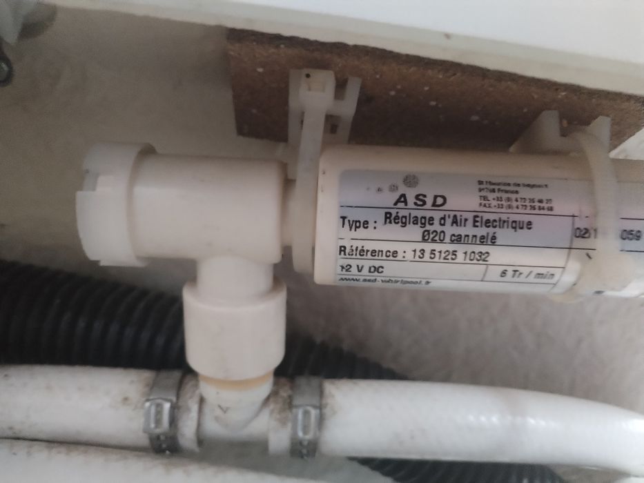 Италианска хидромасажна вана (Джакузи) – КАТО НОВА!
Продавам висок кла