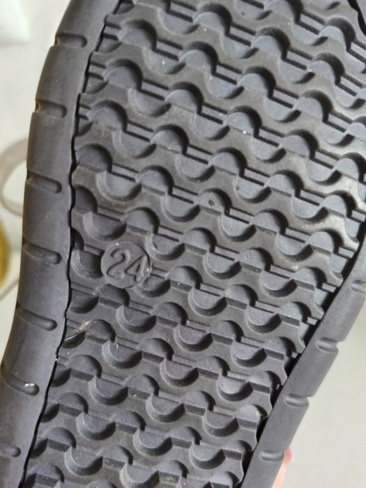 Срочно продам сапожки.