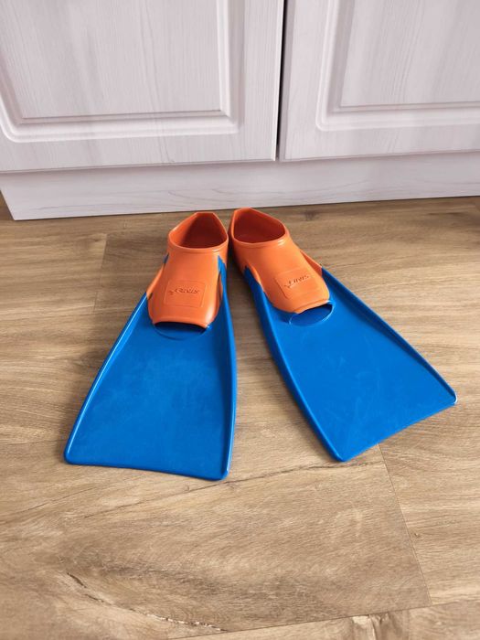 Labe de înot lungi FINIS Long Floating Fins, Mărimea 37-39