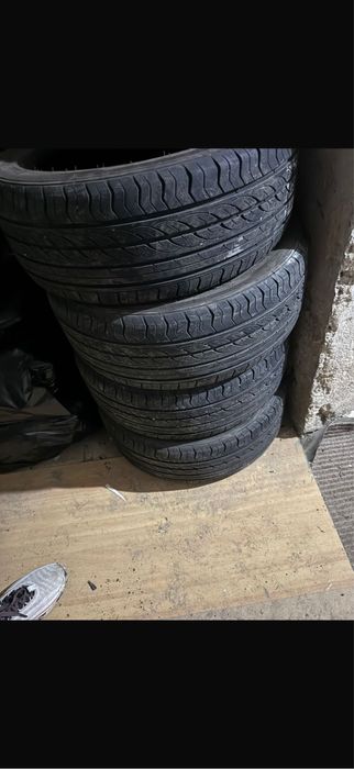 Резина в хорошем состоянии