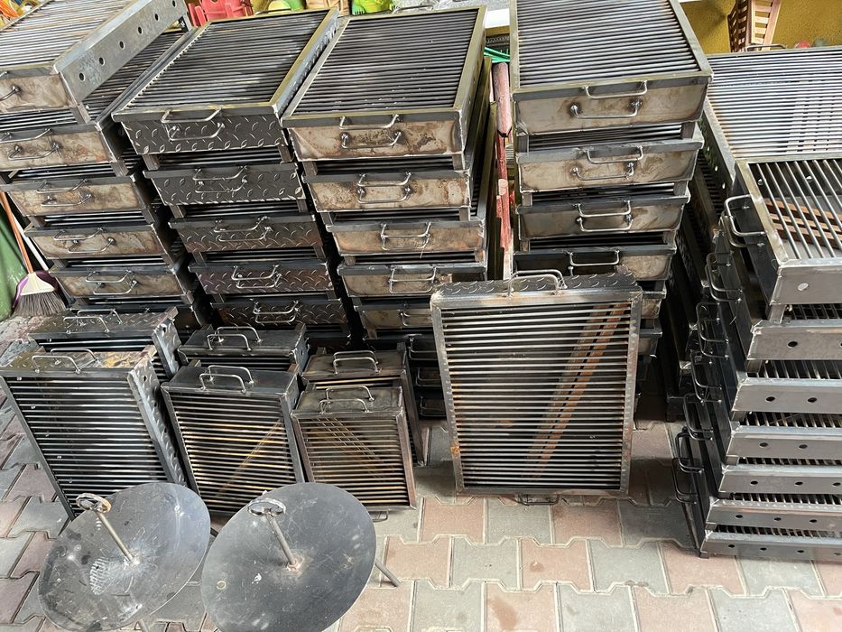 Gratar de grădină cu grătar reglabil , cu picioare demontabile , 60/8