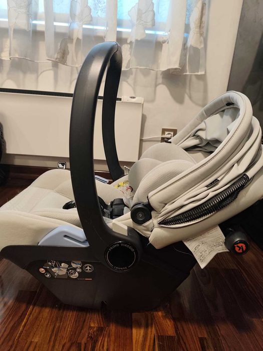 бебешко столче за кола Peg Perego Primo Viaggio Lounge + Isofix база
