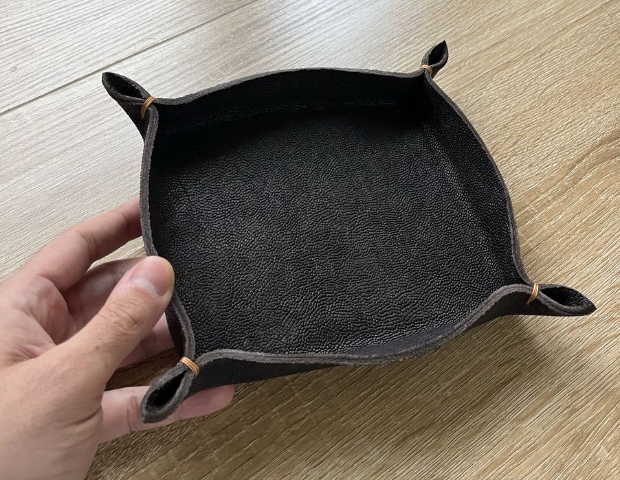 Tavǎ din piele italiana pentru chei, accesorii birou, ceasuri