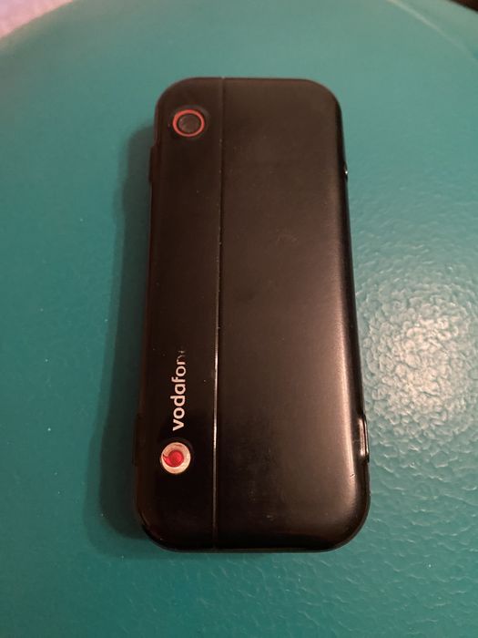 Telefon mobil Vodafone cu incarcator si cablu pt Nokia