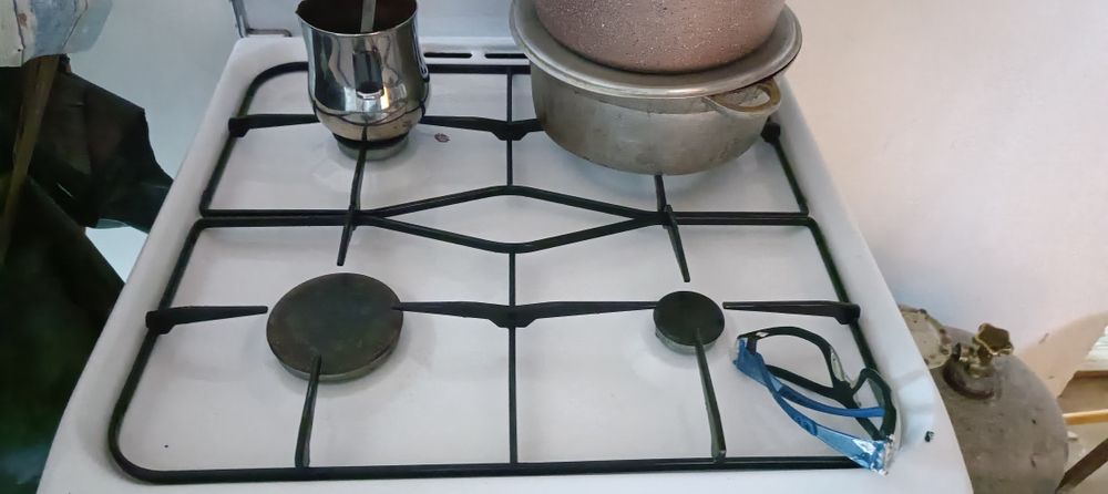 Vând/schimb Aragaz Indesit 4 ochiuri