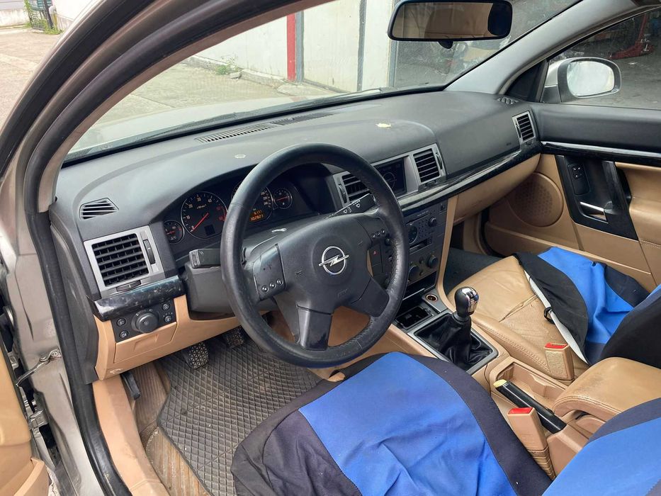 Dezmembram Opel Signum 2.0 diesel