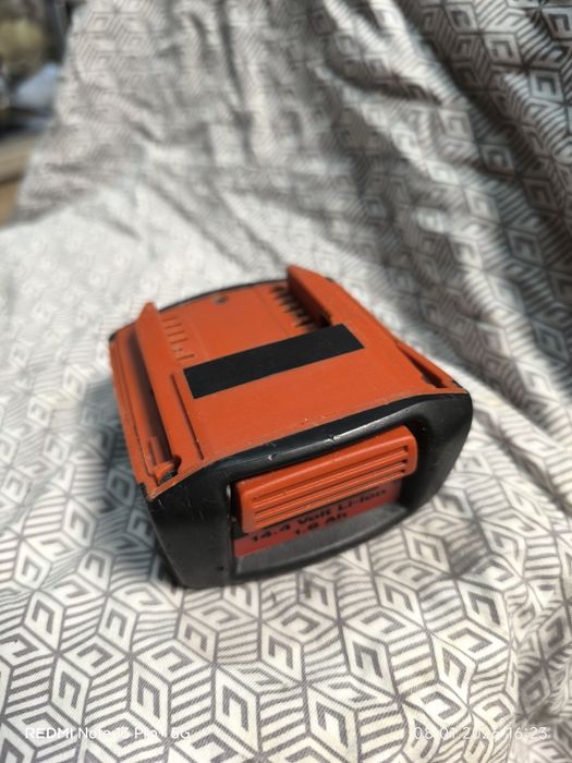 Hilti  Батерия 14,4v и зарядно C4/ 12-50