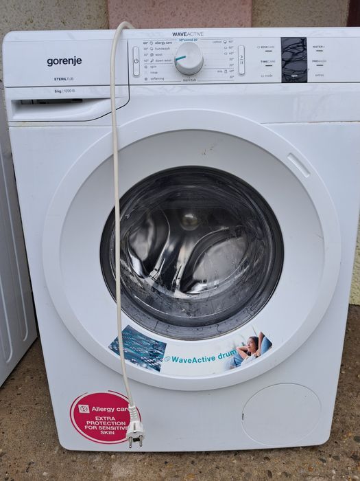 Dezmembrez sau vând întregi pt piese aceste mașini de spalat