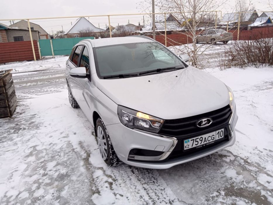 Продам автомобиль Лада Vesta
